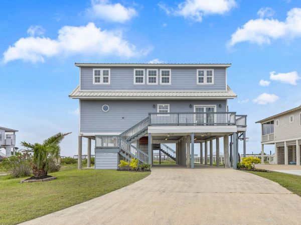 3785 Lake Breeze, Lake Charles, LA 70605
