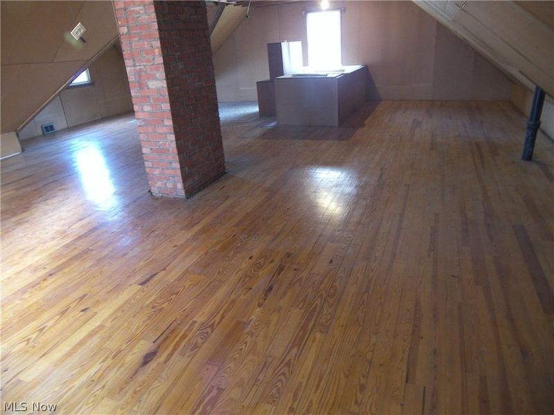 19070 Meredith Avenue, Euclid, OH 44119 Photo 21