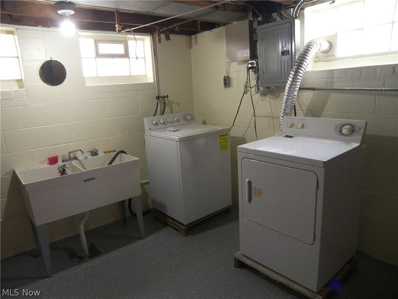 19070 Meredith Avenue, Euclid, OH 44119 Photo 28