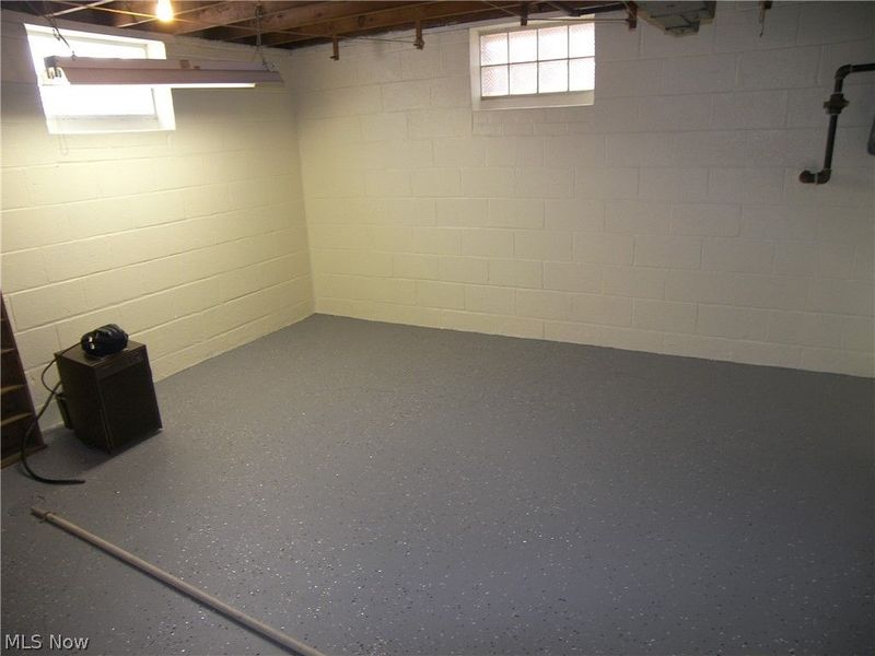 19070 Meredith Avenue, Euclid, OH 44119 Photo 31