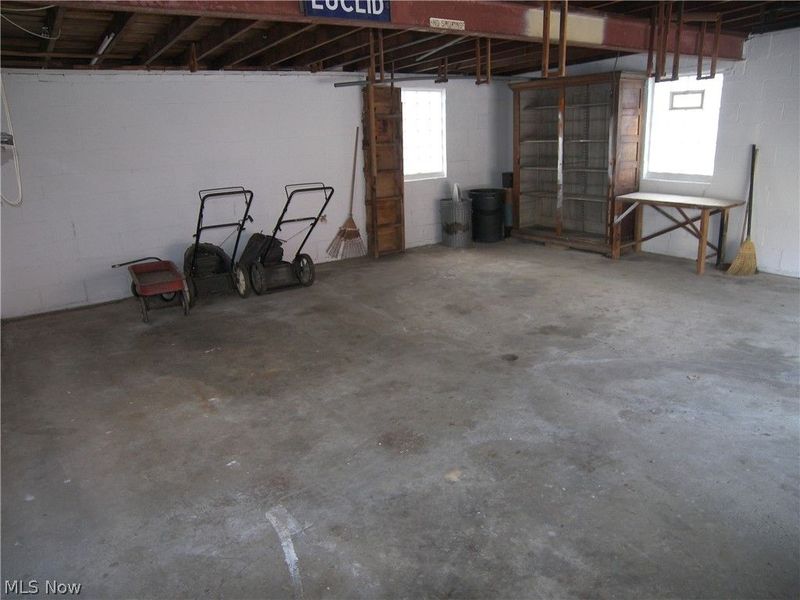 19070 Meredith Avenue, Euclid, OH 44119 Photo 34