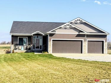 9930 Paris Court, Lincoln, NE 68339
