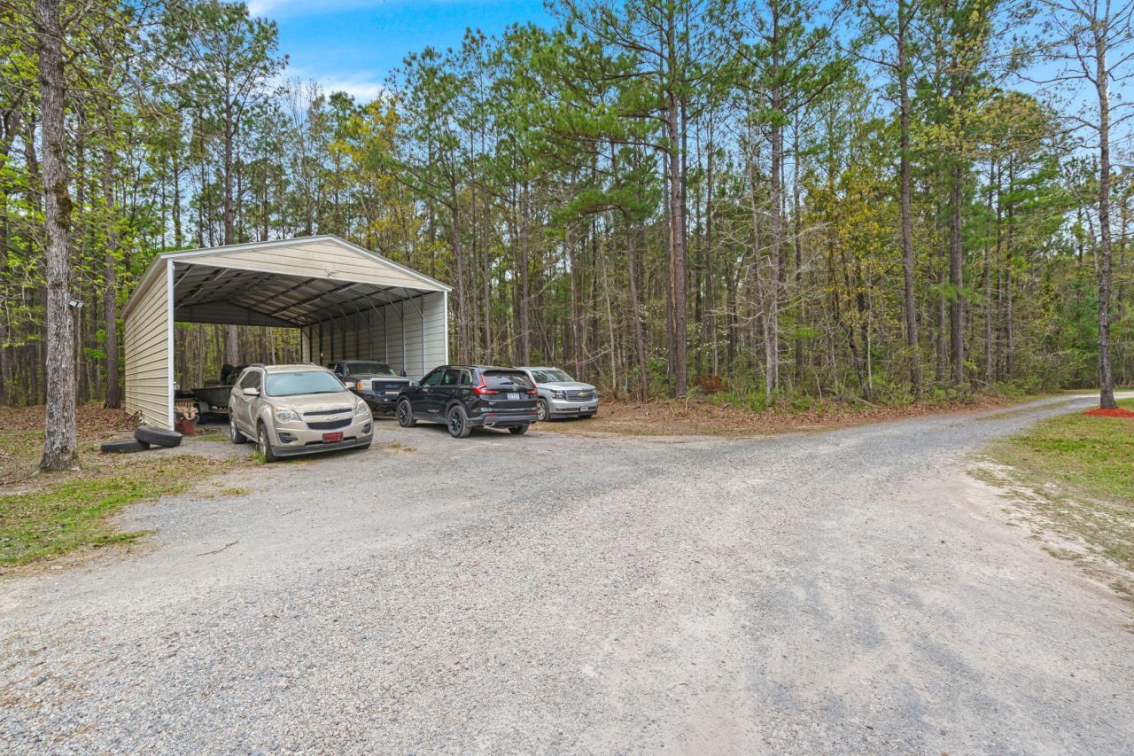 369 Gurney Kay Lane Photo 11