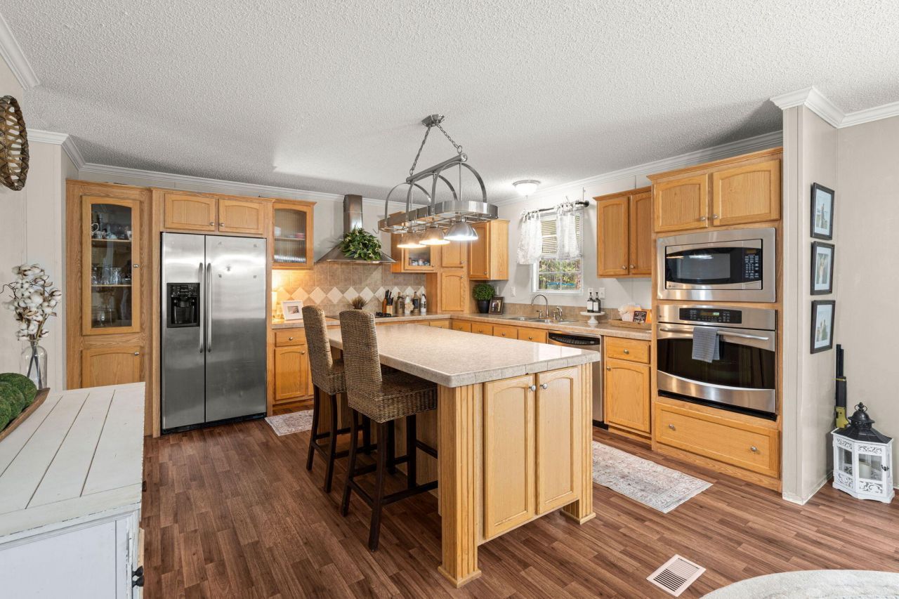 369 Gurney Kay Lane Photo 22