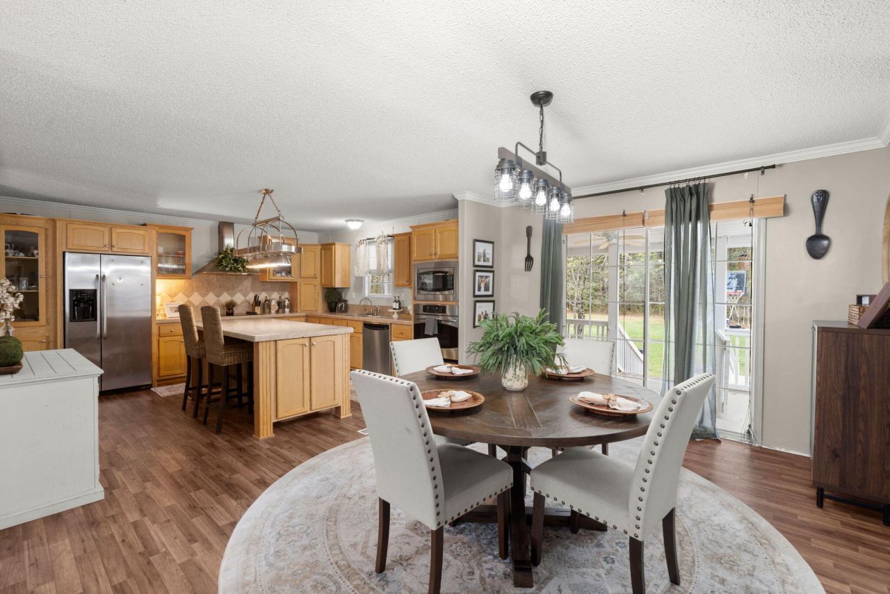 369 Gurney Kay Lane Photo 23