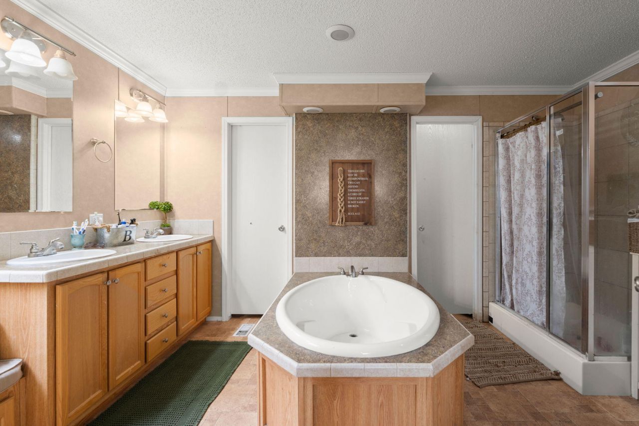 369 Gurney Kay Lane Photo 27