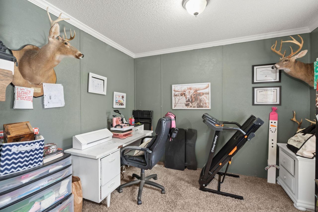 369 Gurney Kay Lane Photo 28