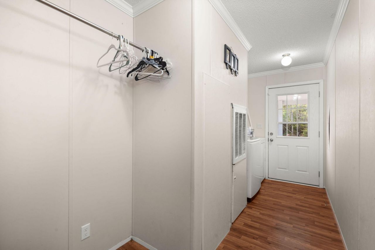 369 Gurney Kay Lane Photo 34