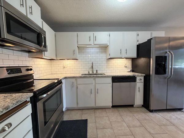 7401 W 101st Street, Unit 121, Bloomington, MN 55438