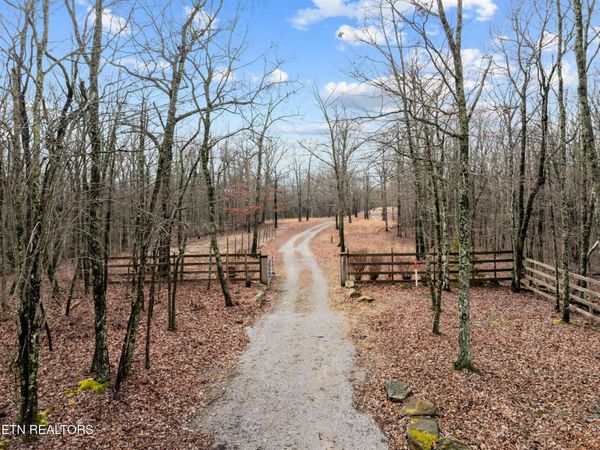 1478 Mawila Ridge Rd, Crossville, TN 38555