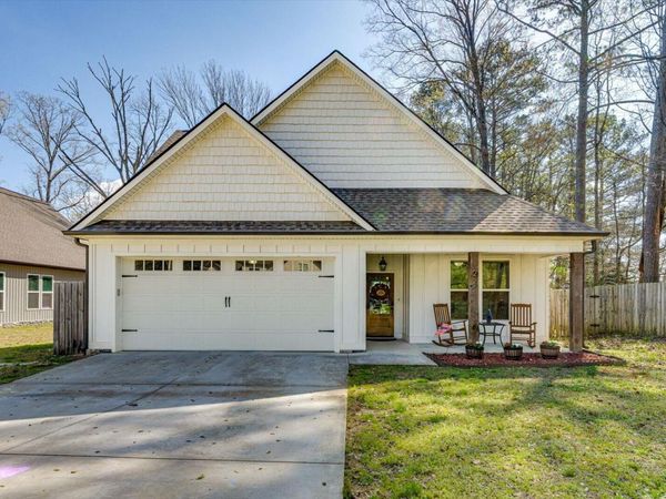 225 Lake Avenue, Ringgold, GA 30736