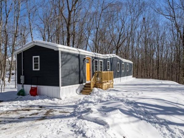 171 River Road, Richmond, ME 04357