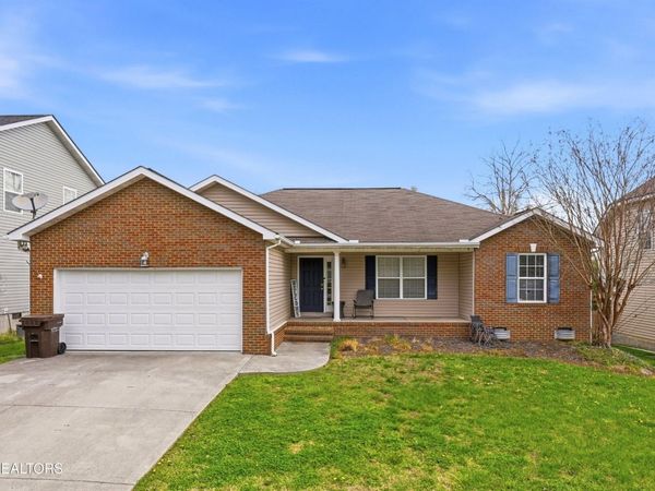 3330 Hunt Crest Rd, Knoxville, TN 37931