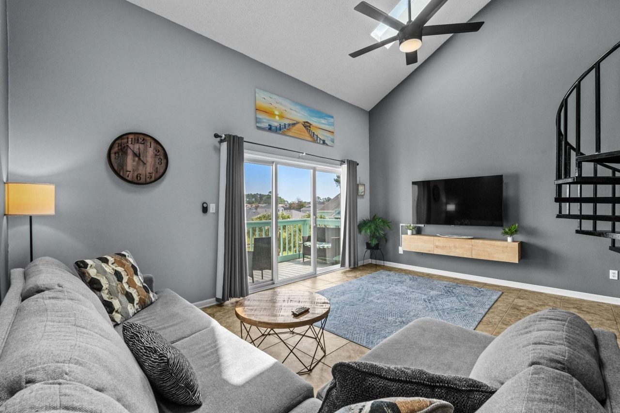 1930 Bent Grass Dr. Photo 13