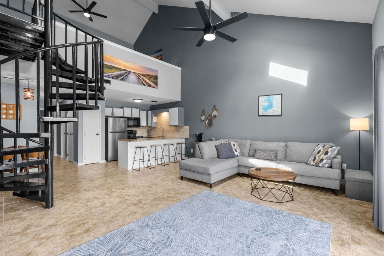 1930 Bent Grass Dr. Photo 14