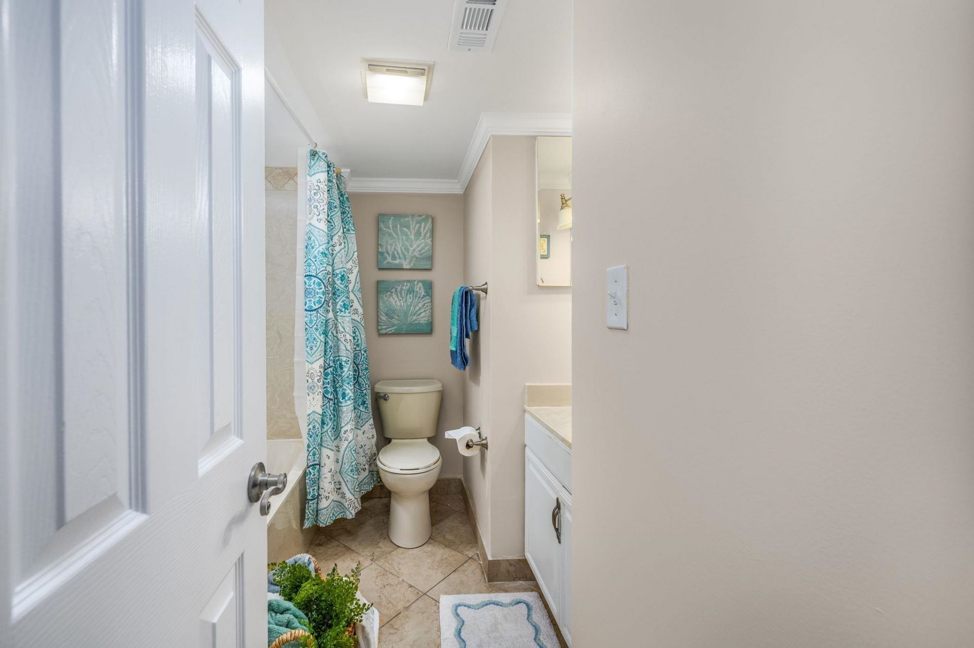 6100 Ocean Blvd. N Photo 10