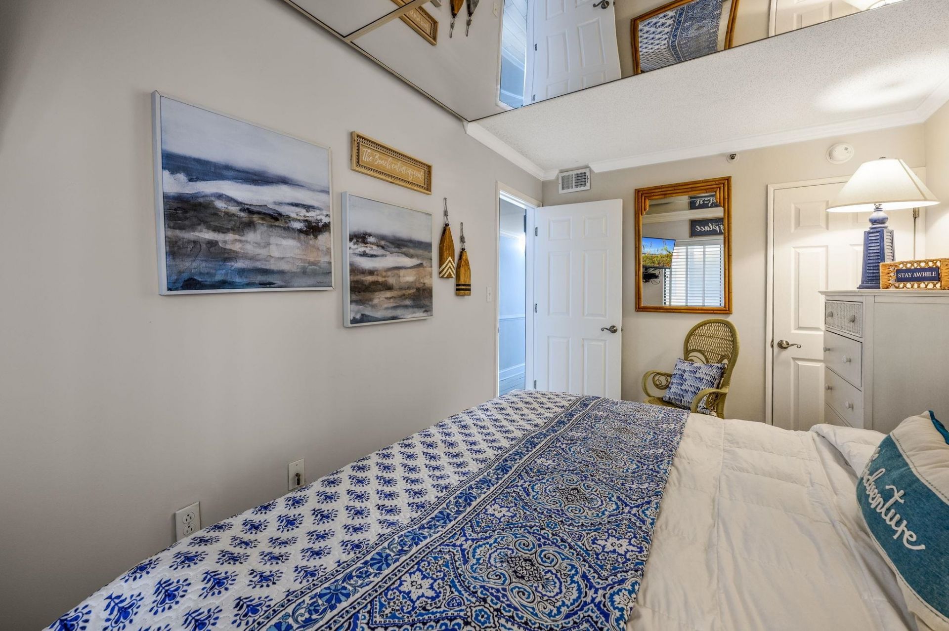 6100 Ocean Blvd. N Photo 9