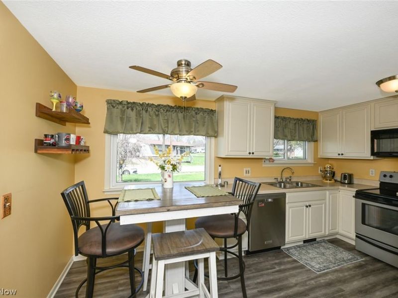 1156 Terrace Road NW, North Canton, OH 44720 Photo 3