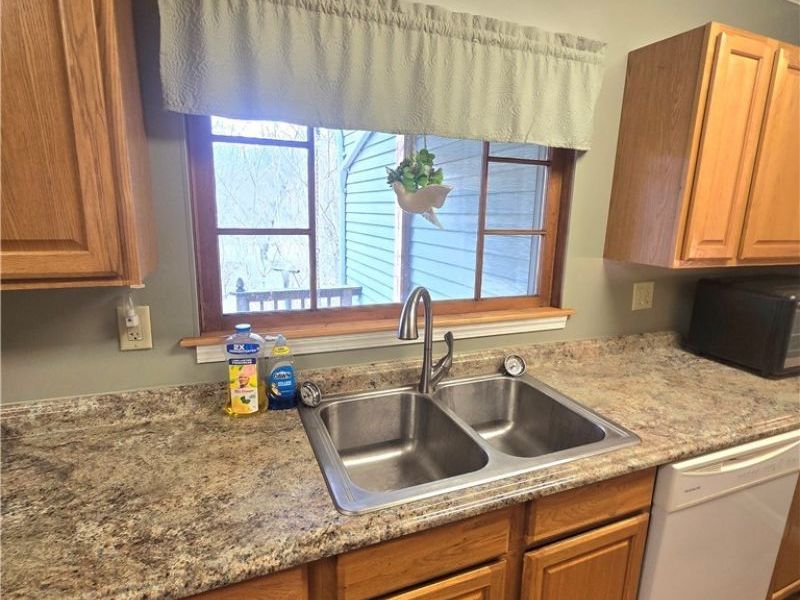 331 Main Street, Pleasant City, OH 43772 Photo 10