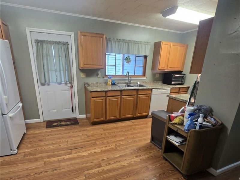 331 Main Street, Pleasant City, OH 43772 Photo 8