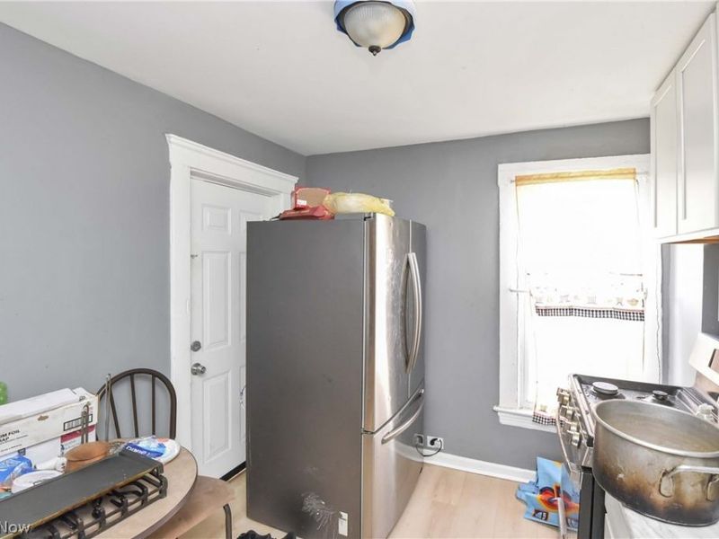 3812 Mapledale Avenue, Cleveland, OH 44109 Photo 32