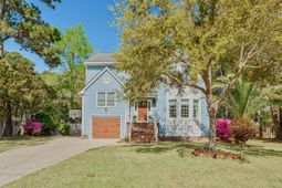 1464 Pine Island View photo 4