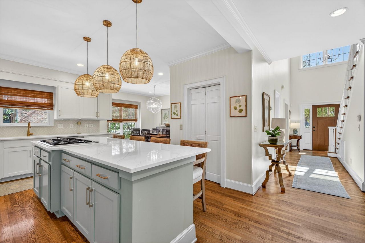 1464 Pine Island View Photo 6