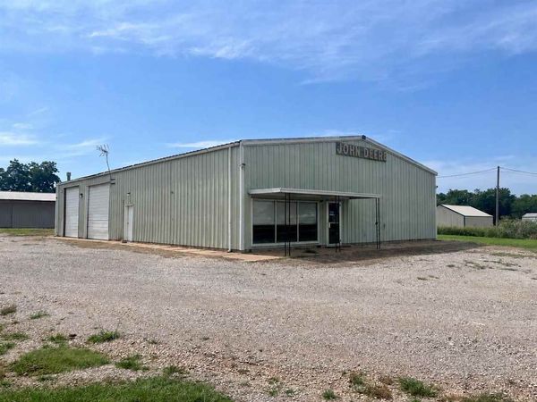 1502 N 5th Street, Perry, OK 73077
