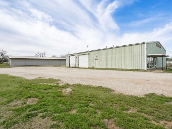 1502 N 5th Street, Perry, OK 73077