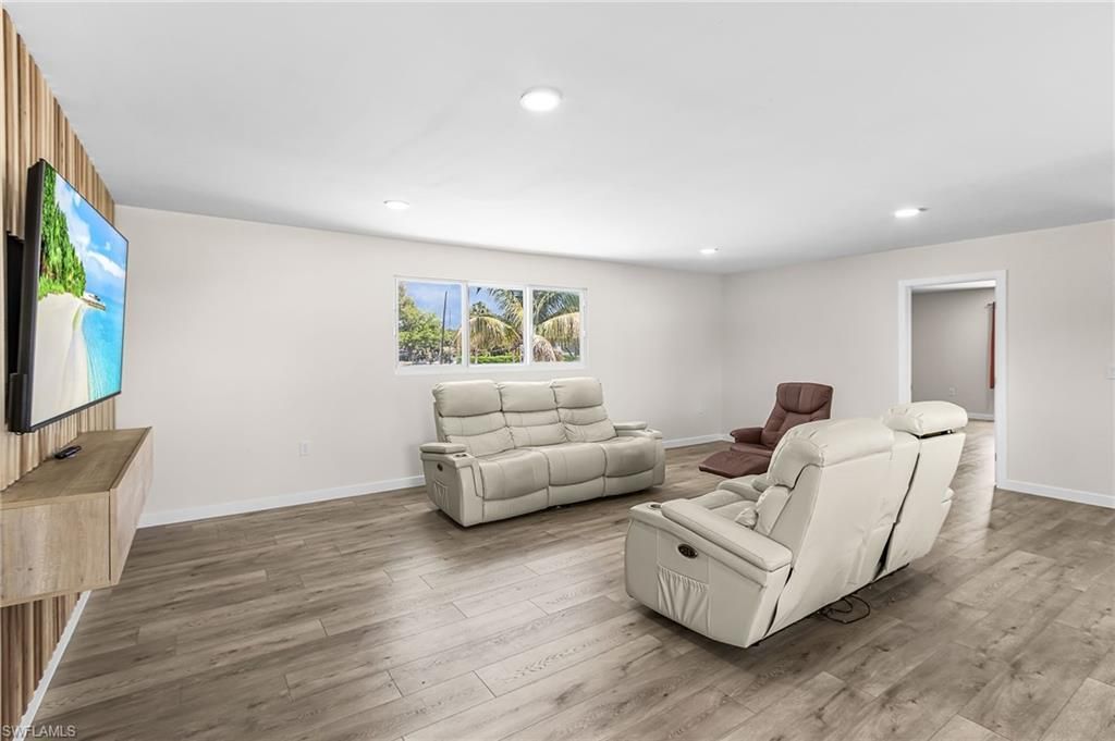 24525 Dolphin St , Bonita Springs, FL 34134 Photo