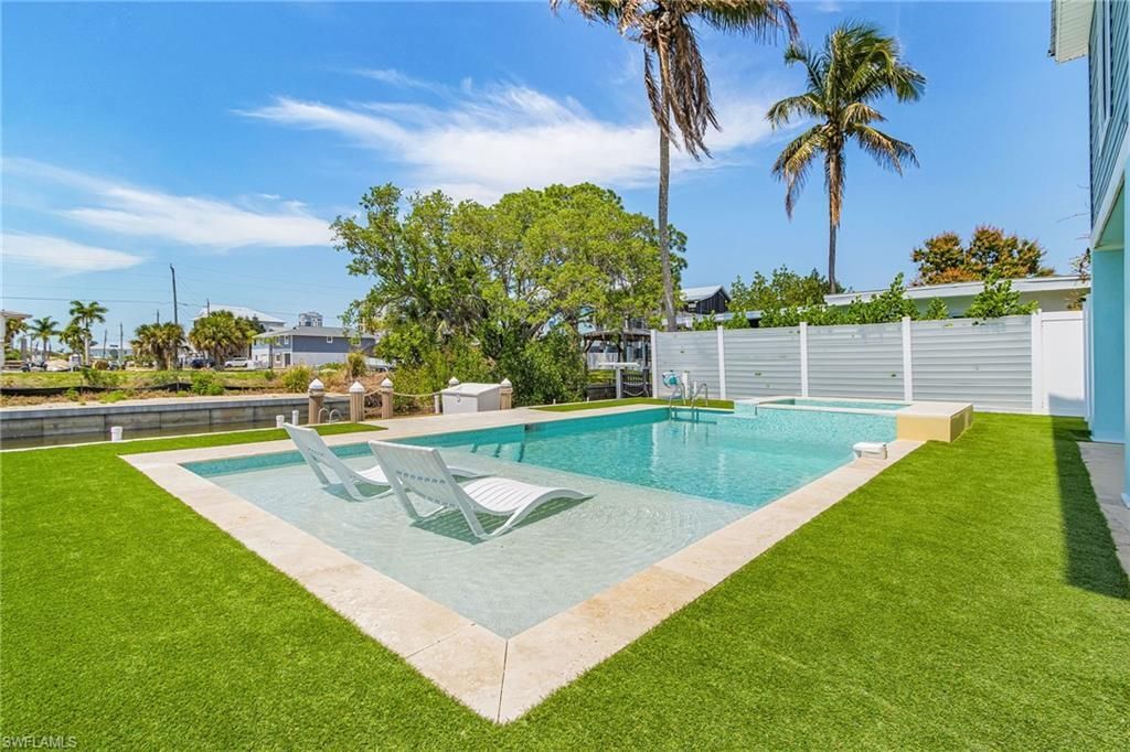 24525 Dolphin St , Bonita Springs, FL 34134 Photo