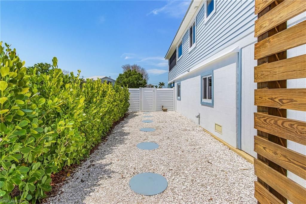 24525 Dolphin St , Bonita Springs, FL 34134 Photo