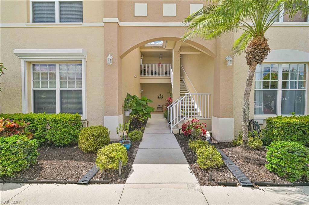15020 Bridgeway Ln, Unit 402, Fort Myers, FL 33919 Photo