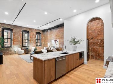 1105 Harney Street, Unit 205, Omaha, NE 68102