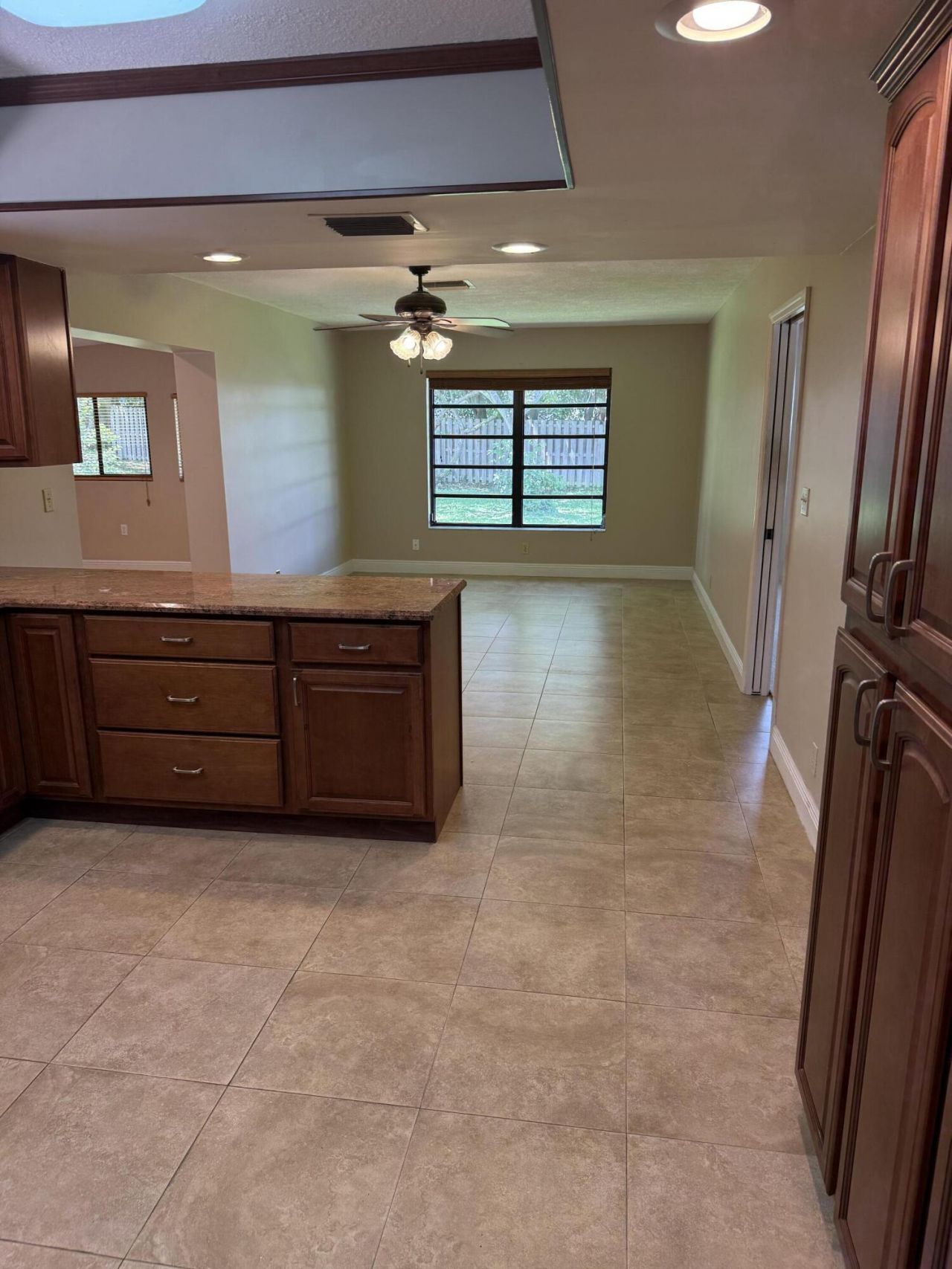 337 Knob Hill Boulevard, Boca Raton, FL 33431 Photo