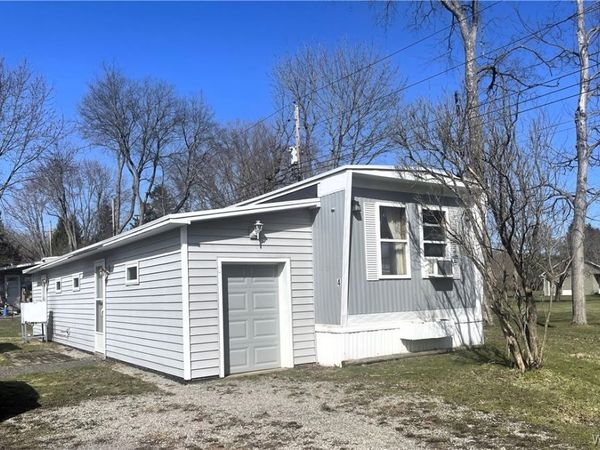 7207 Hunters Creek #4 Road , Unit 4, Holland, NY 14080