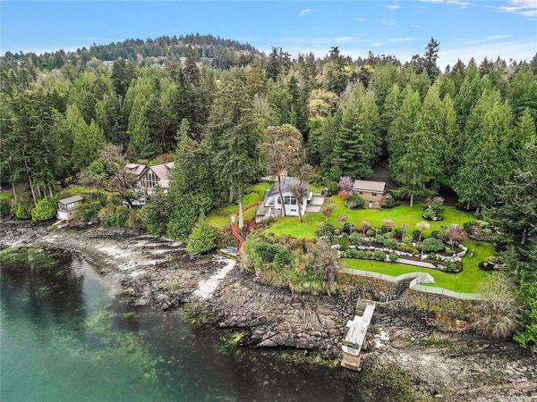 976 Lands End Rd , North Saanich, BC V8L 5L3