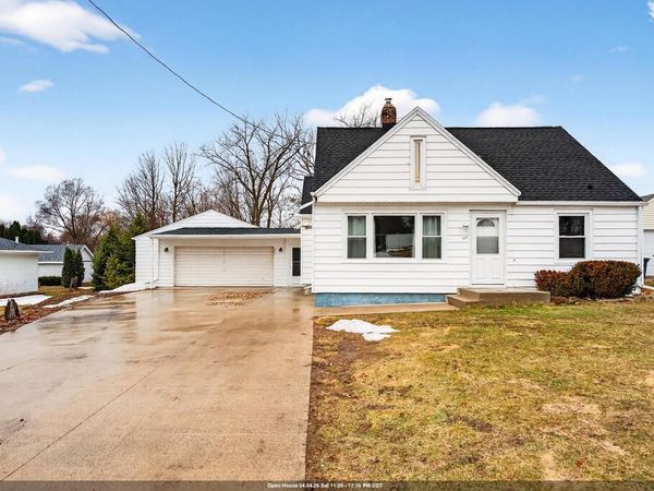 117 N CHERRY STREET, Hortonville, WI 54944