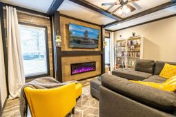 809 Coral Acres Drive photo 4