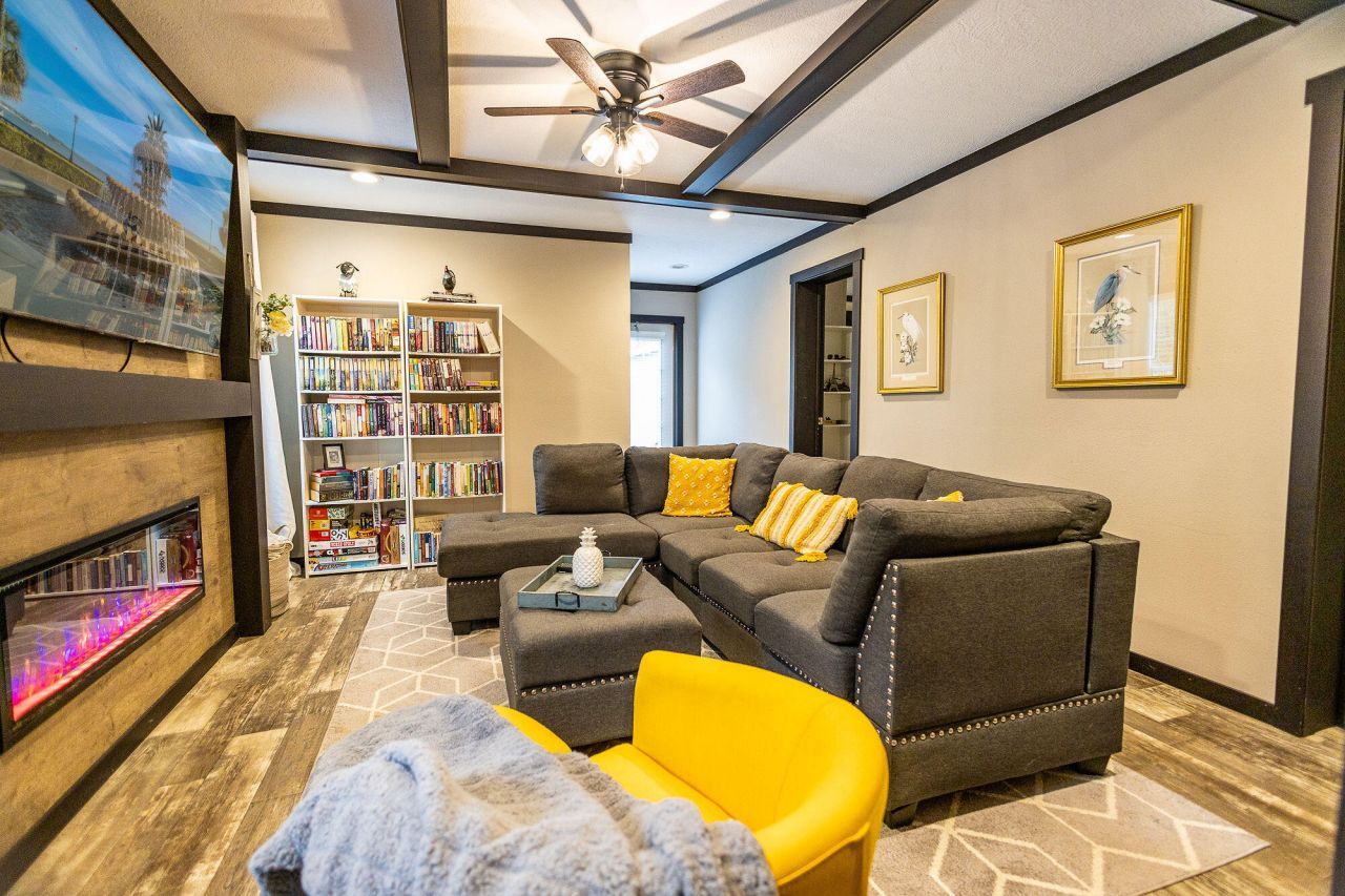 809 Coral Acres Drive Photo 21