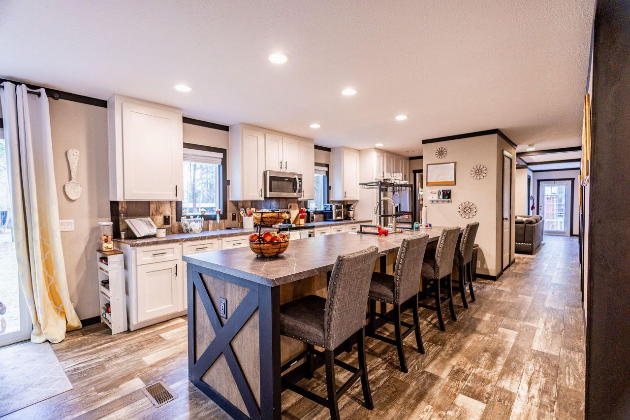 809 Coral Acres Drive Photo 4