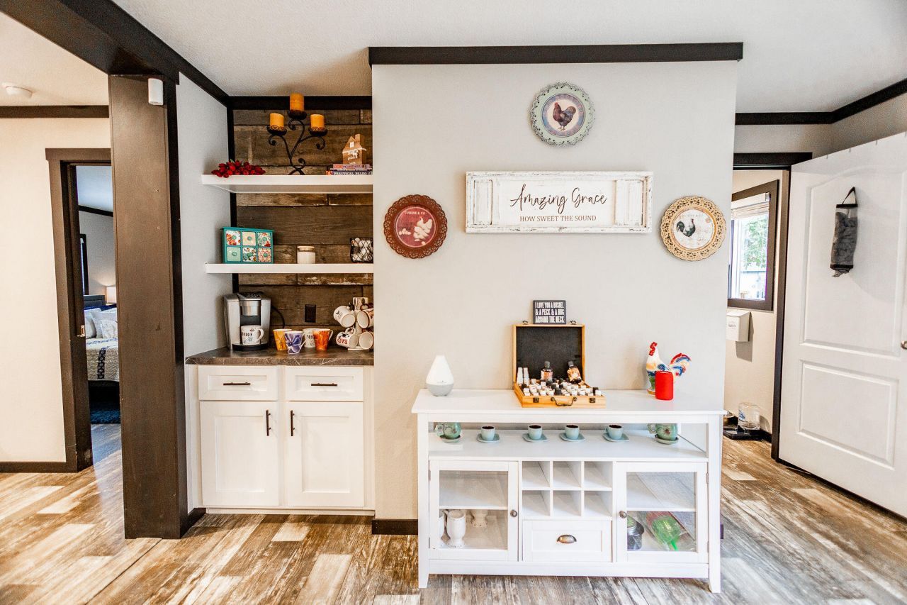 809 Coral Acres Drive Photo 6