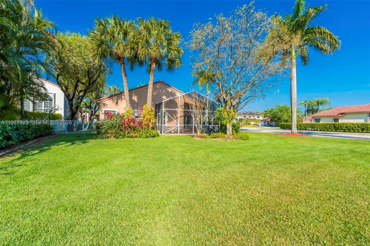 1601 SW 157th Ave, Pembroke Pines, FL 33027 Photo