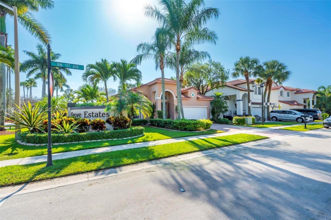 1601 SW 157th Ave, Pembroke Pines, FL 33027 Photo