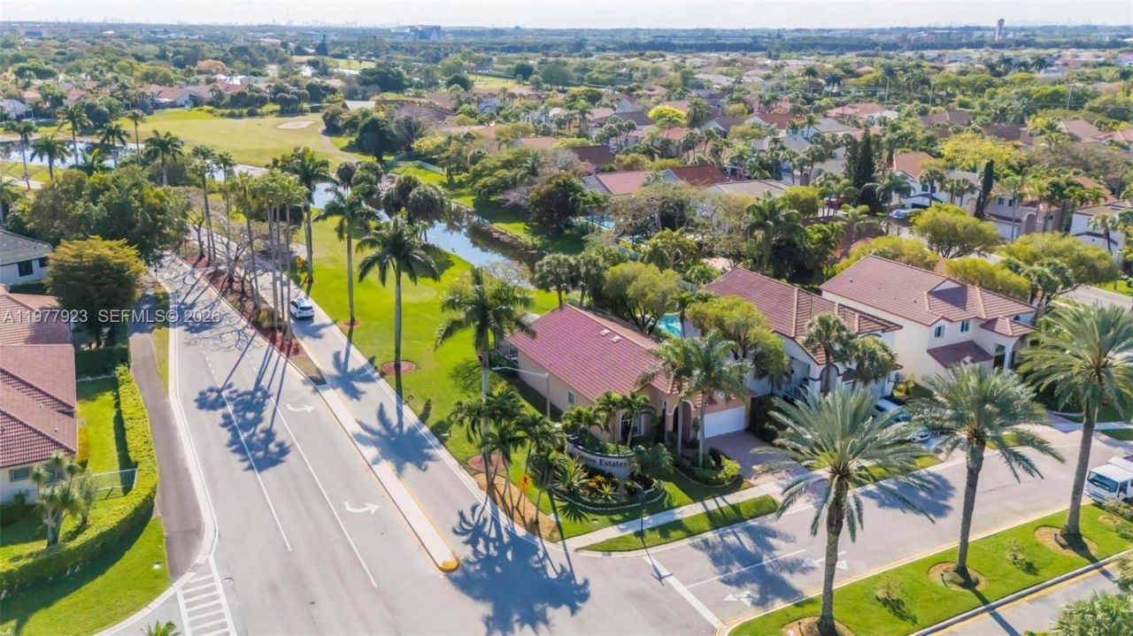 1601 SW 157th Ave, Pembroke Pines, FL 33027 Photo