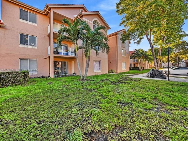15770 SW 106th Ter, Unit 303, Miami, FL 33196