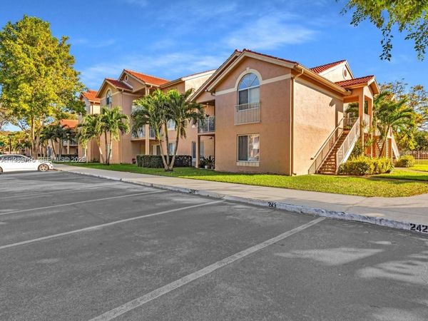15770 SW 106th Ter, Unit 303, Miami, FL 33196