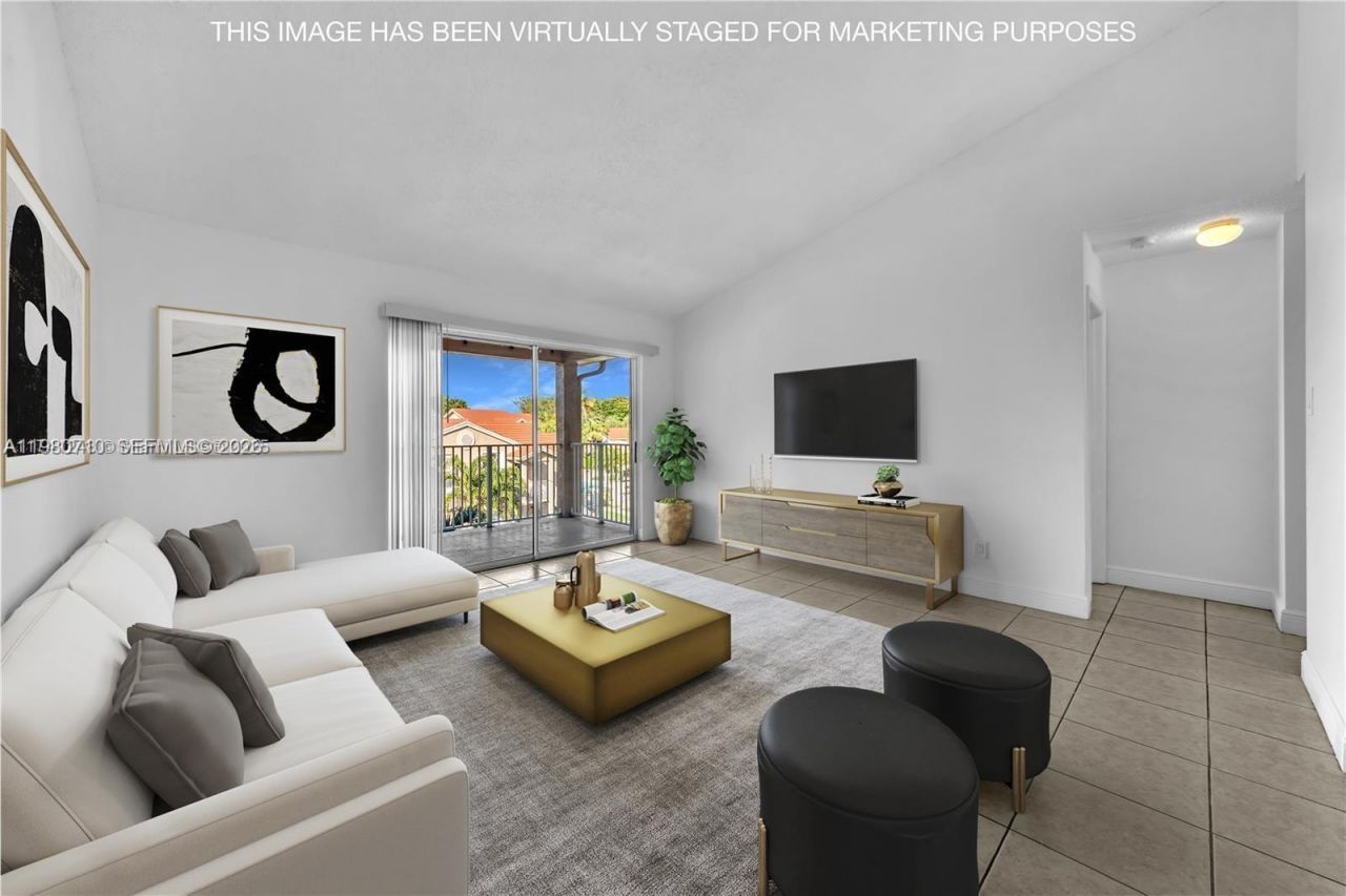 15770 SW 106th Ter , Unit 303, Miami, FL 33196 Photo