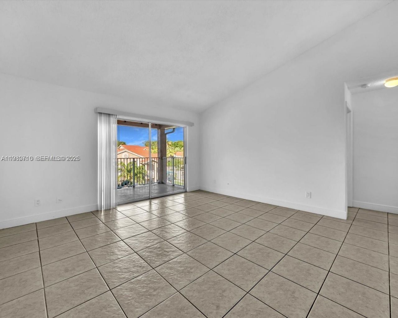 15770 SW 106th Ter , Unit 303, Miami, FL 33196 Photo