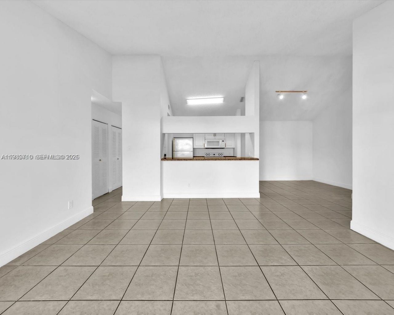 15770 SW 106th Ter , Unit 303, Miami, FL 33196 Photo